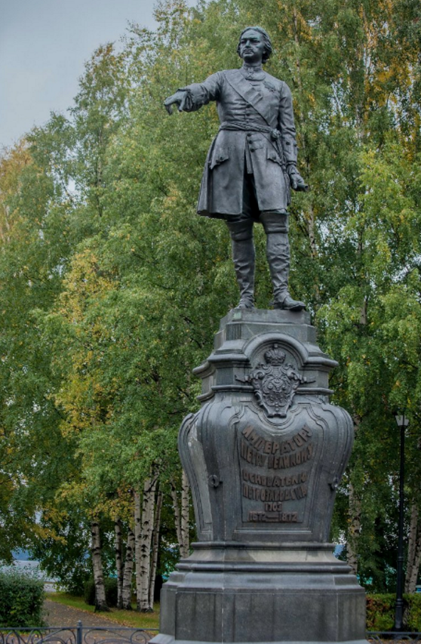 Петровский сквер Петровский сквер